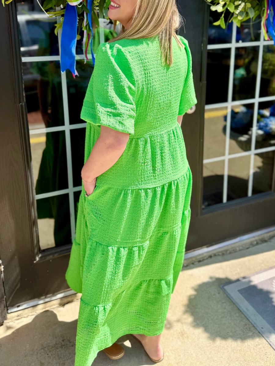 Summer Green Textured Tiered Midi Dress For Casual Wear - allsose