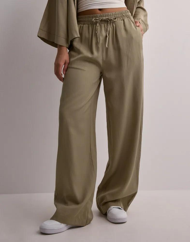 Olive Green Drawstring Waist Wide-Leg Trousers