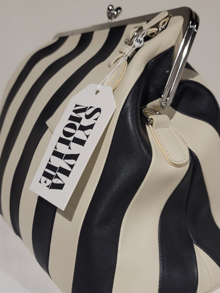 Leather Kisslock Frame Bag