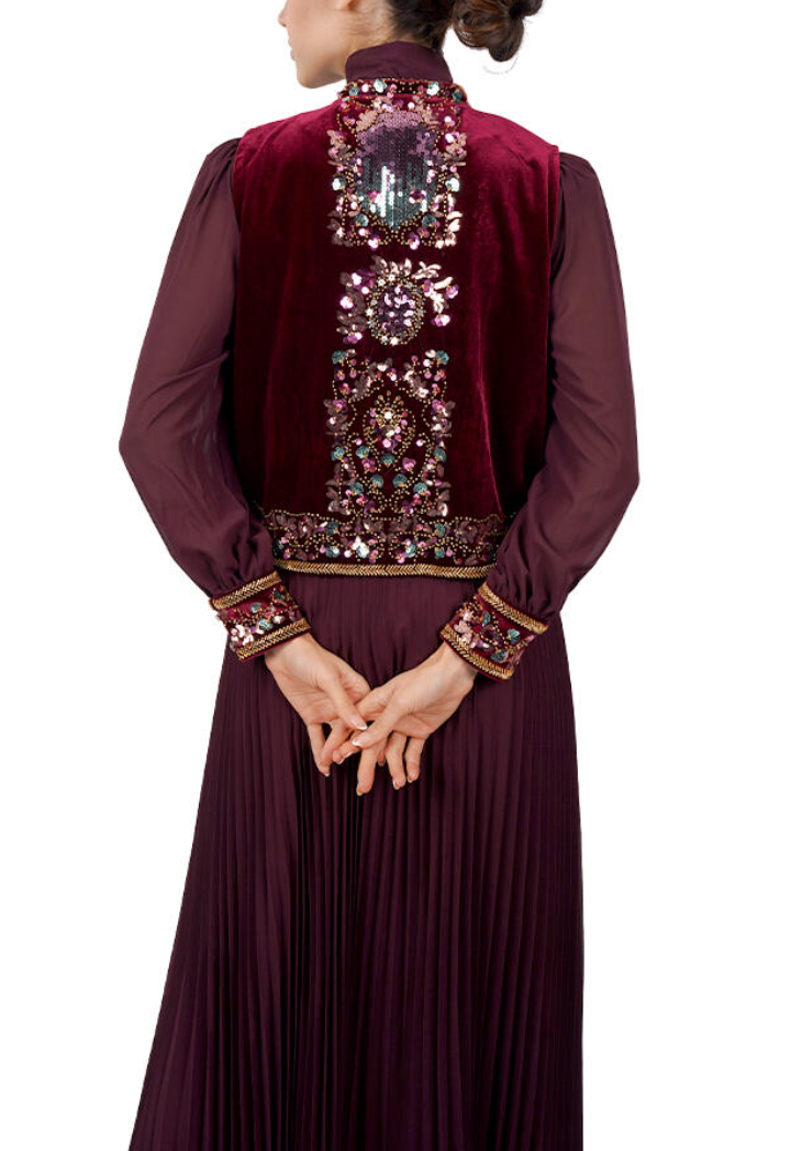 Burgundy Embellished Pleated Set